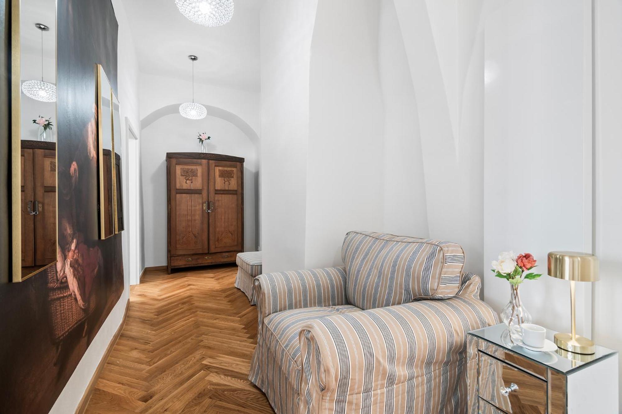 Old Town Square Apartments By Michal&Friends ปราก ภายนอก รูปภาพ